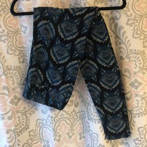 Lularoe Mosaic Wolfe Leggings EUC